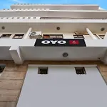 Hotel O Silver Key Kd Plaza Near Saket Metro Station