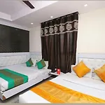 Deluxe Mahesh Inn Near New Delhi Railway Station