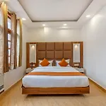 Rahul Palace By Golden Tree Near Metro Station And Ajmal Khan Market