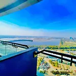 Minimalist Haven At 26Th Floor Supernova