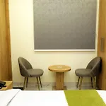 Hotel New Luxx Stay - Near Igi Airport