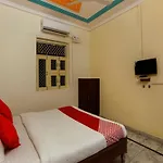 Hotel O Peak Inn