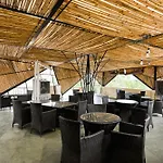Hotel O Dynasty Suites