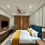 Diamond The Grand Hotel Igi Airport