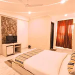 Hotel Almora By Almati Group - Near Delhi International Airport With - Free Airport Drop
