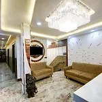 Hotel Hanuwant Place - 3 Minutes By Walk Aerocity Metro Station