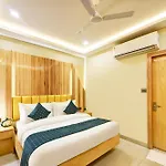 Hotel Hanuwant Place - 3 Minutes By Walk Aerocity Metro Station