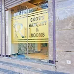 Hotel O Crown Inn