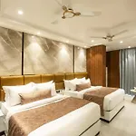 Hotel Aroma Plaza Delhi Airport