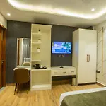Hotel Aroma Plaza Delhi Airport