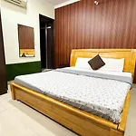 Hotel Joy - Karol Bagh Market