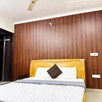 Hotel Joy - Karol Bagh Market