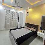 Luxury 1 Bhk Flat In New Delhi
