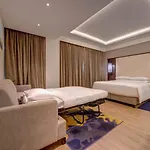 El De Bellwood Near Igi Delhi Airport