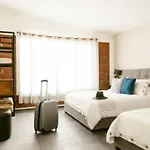 El De Olive Aero Suites Near Delhi Airport