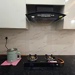 Millenials Resident