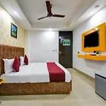 Hotel Platinum With Free Pickup-Delhi Airport