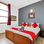 Hotel O Rs Suite