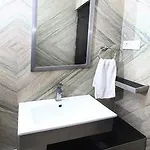 Oyo Rooms Rail Yatri Niwas