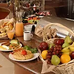 Regale Inn