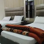 Hotel Unique International