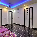 Goel Residency