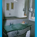 Hotel Ashoka Palace