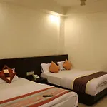 OYO 5987 Seven Seas Inn