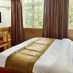 Fabhotel Daffodils Inn Connaught Place