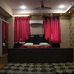 Sydney Grand Hotel & Resort