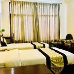 Regale Inn