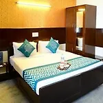 Oyo Rooms Igi Airport 3
