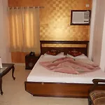 Amax Inn