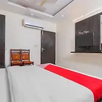 Oyo 14721 Hotel Vishesh Continental