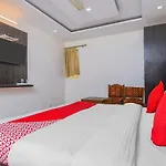 Oyo 14721 Hotel Vishesh Continental