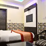 Oyo 11357 Karol Bagh