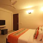Oyo Flagship North Campus