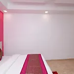 Aero Lift Hotel Delhi Airport Mahipalpur