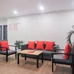Oyo Townhouse 082 Chander Nagar Janakpuri