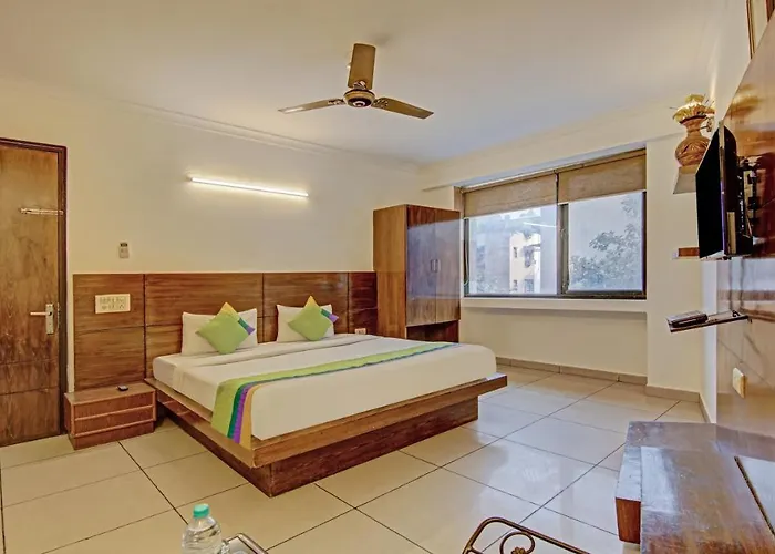 Treebo Trend Hotel Le Grand Pahar Ganj