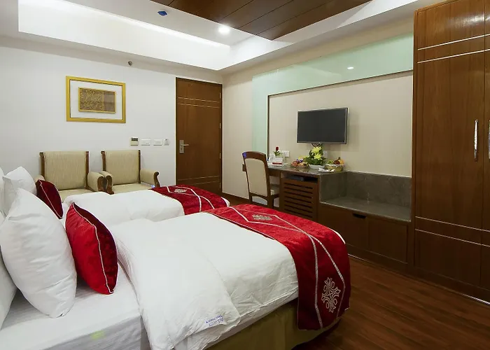 Hotel Swaran Palace