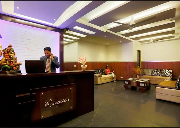Hotel Anand International
