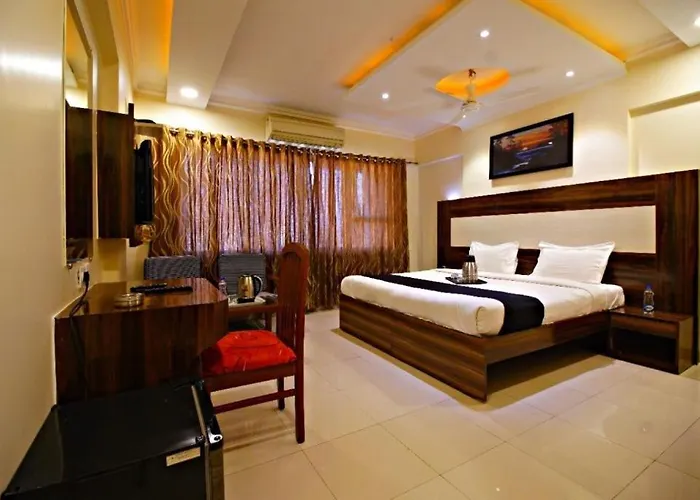 Hotel Ivy Plaza Near Igi Airport