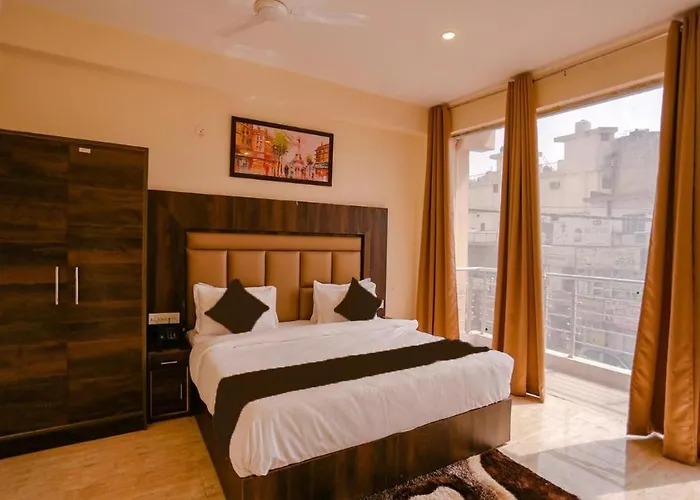 Hotel Swan Suite Near Delhi Airport