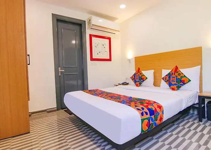 Fabhotel Chawla House