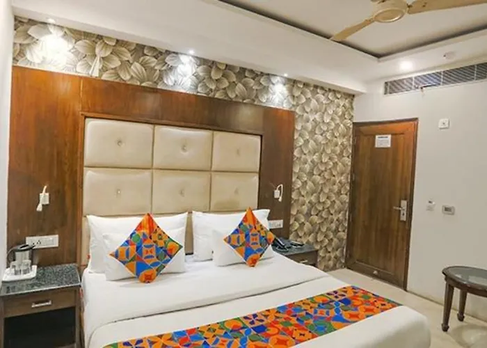 Fabhotel Station I