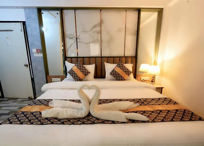 Hotel Opera Near Igi Airport Delhi