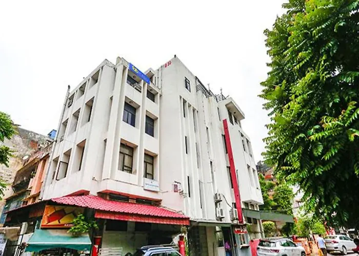 Fabhotel Blue Moon Home Stay
