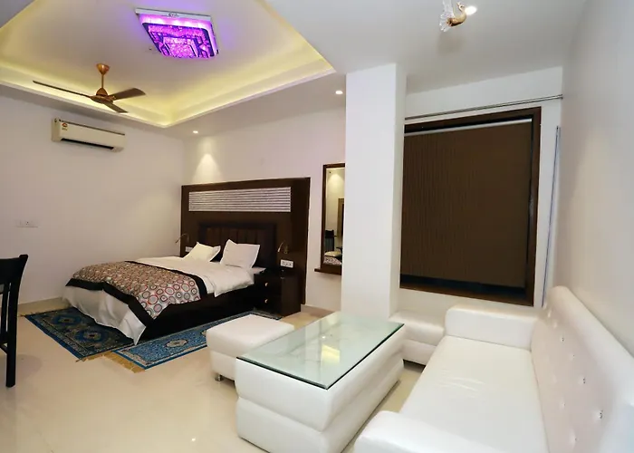 Vrindavan Guest House