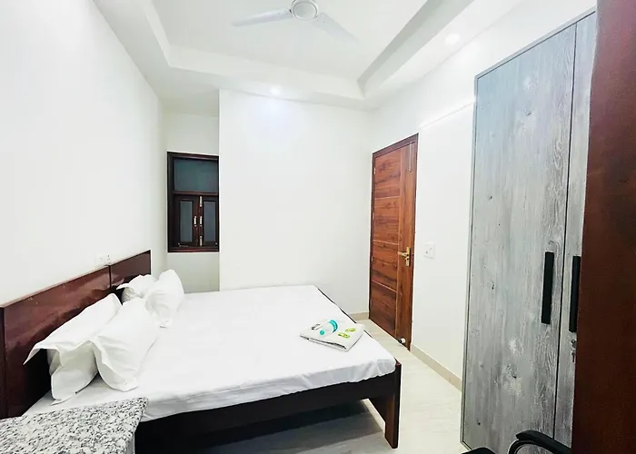 Hotel Sukoon - Karol Bagh